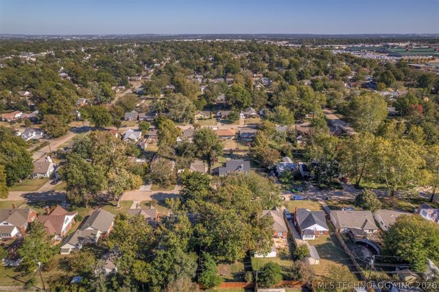 1328 S Louisville Avenue, Tulsa, OK 74112