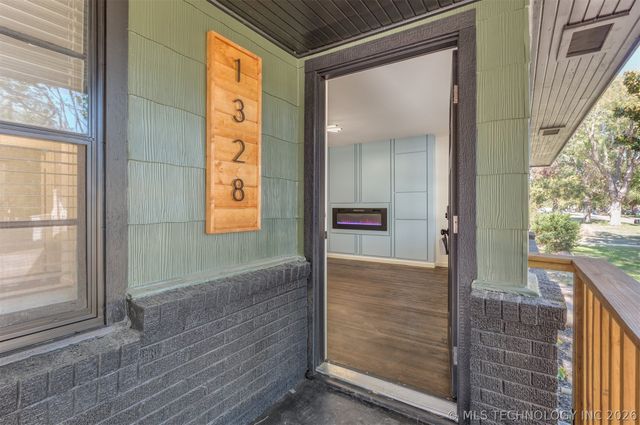 1328 S Louisville Avenue, Tulsa, OK 74112