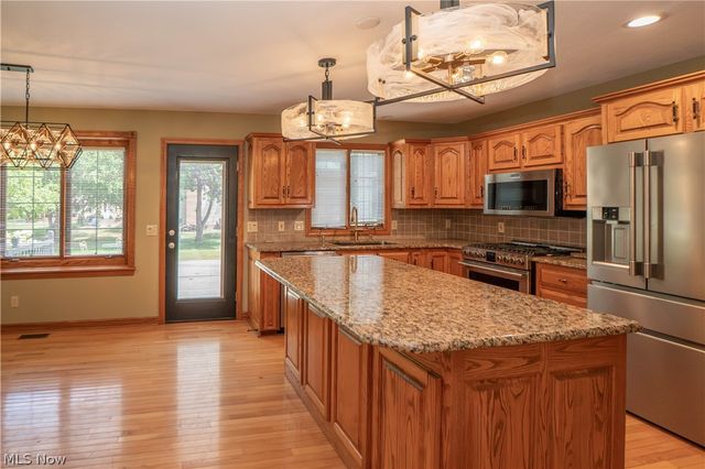 8521 Gentry Street NW, Massillon, OH 44646