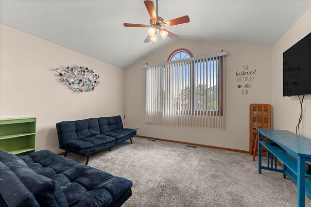 6930 Lexington Court, Tinley Park, IL 60477
