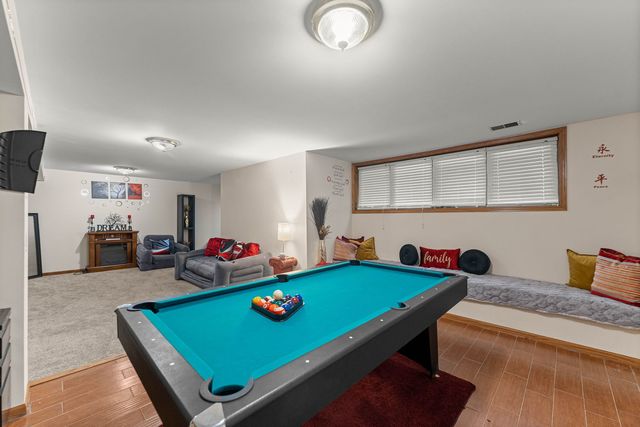 6930 Lexington Court, Tinley Park, IL 60477