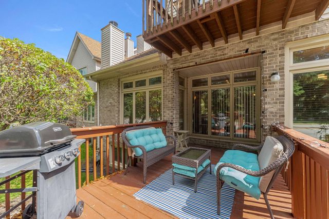 6930 Lexington Court, Tinley Park, IL 60477
