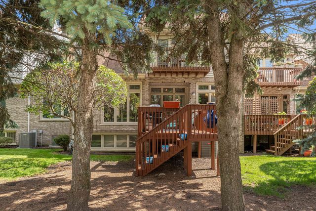 6930 Lexington Court, Tinley Park, IL 60477