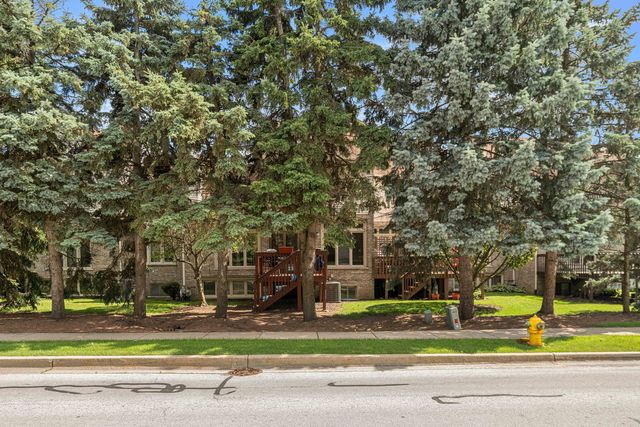 6930 Lexington Court, Tinley Park, IL 60477