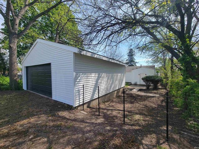1501 N Adams Street, South Bend, IN 46628