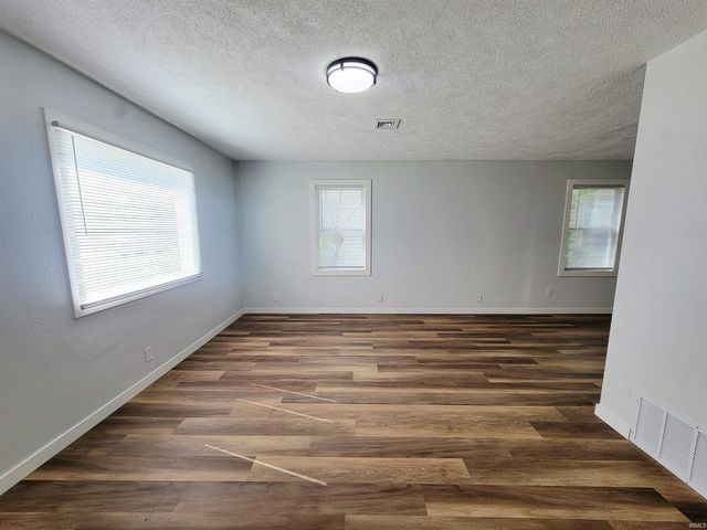 1501 N Adams Street, South Bend, IN 46628