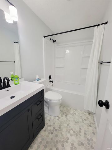 1501 N Adams Street, South Bend, IN 46628