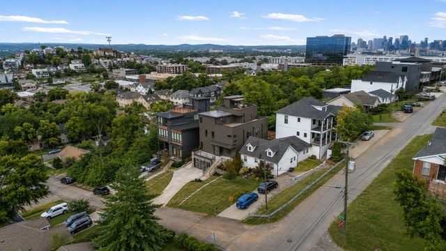 302 35th Ave, N, Nashville, TN 37209