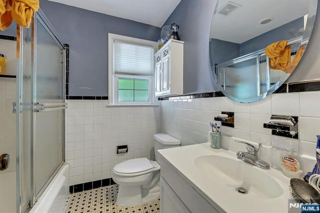19 Harsen Road, Tenafly, NJ 07670