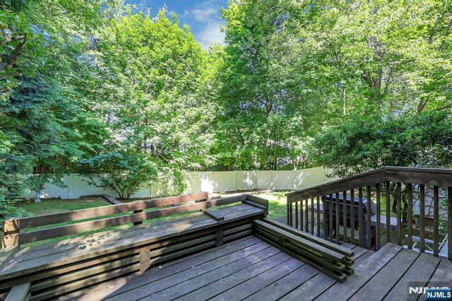 19 Harsen Road, Tenafly, NJ 07670