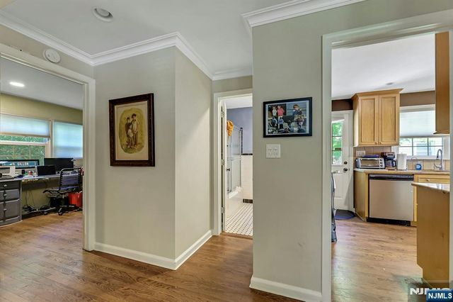 19 Harsen Road, Tenafly, NJ 07670