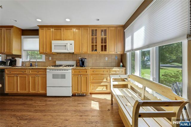 19 Harsen Road, Tenafly, NJ 07670