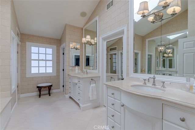 309 Marigold Avenue, Corona Del Mar, CA 92625