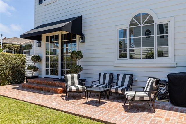 309 Marigold Avenue, Corona Del Mar, CA 92625