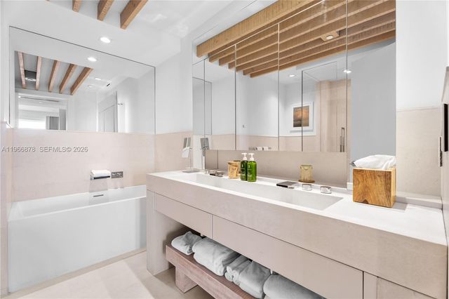 102 24th Street PH-1703, Miami Beach, FL 33139
