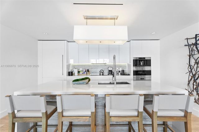 102 24th Street PH-1703, Miami Beach, FL 33139