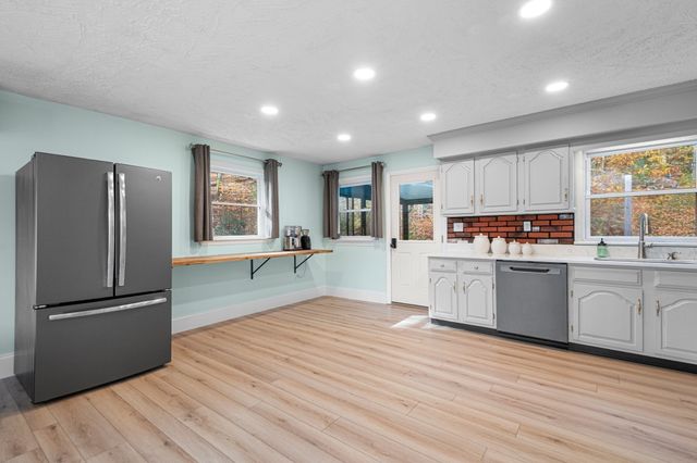 12 Indian Path, Grafton, MA 01536