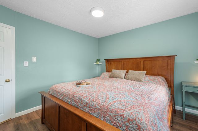 12 Indian Path, Grafton, MA 01536
