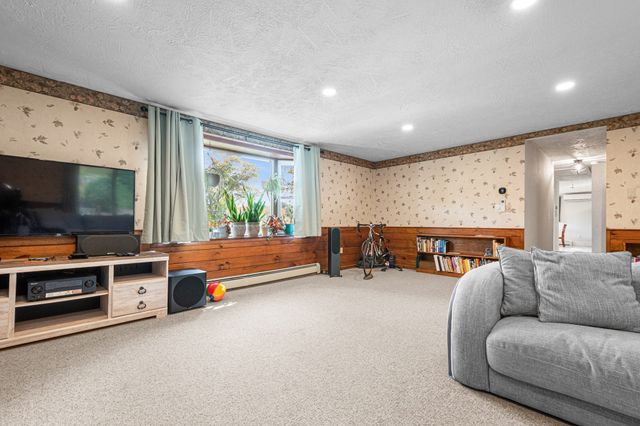 12 Indian Path, Grafton, MA 01536