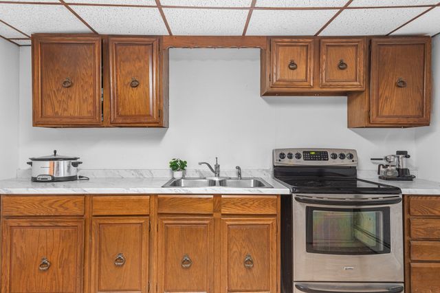 12 Indian Path, Grafton, MA 01536
