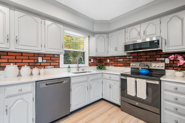 12 Indian Path, Grafton, MA 01536