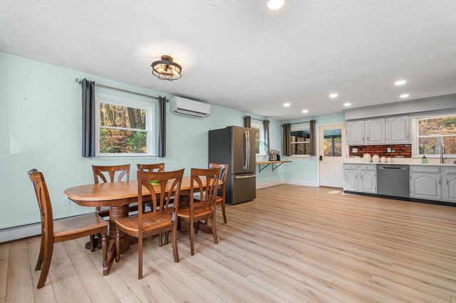 12 Indian Path, Grafton, MA 01536