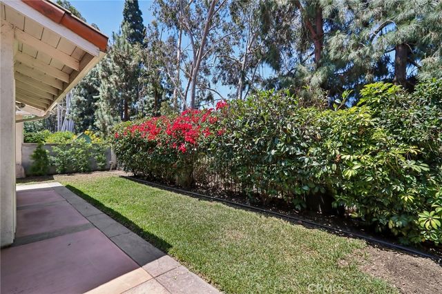 25011 Sunset Place W, Laguna Hills, CA 92653