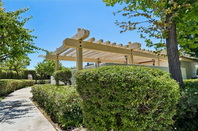 25011 Sunset Place W, Laguna Hills, CA 92653