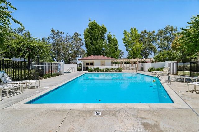 25011 Sunset Place W, Laguna Hills, CA 92653