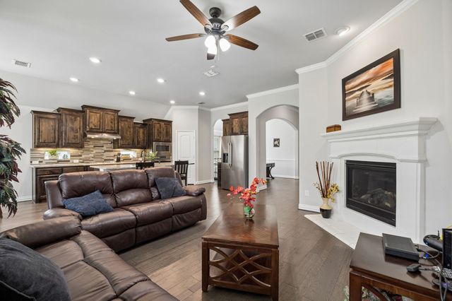 3935 Wind Cave Bend, Irving, TX 75063