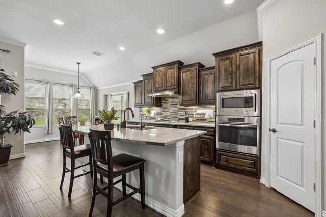 3935 Wind Cave Bend, Irving, TX 75063