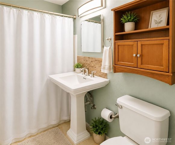 3820 14th Avenue S, Seattle, WA 98178