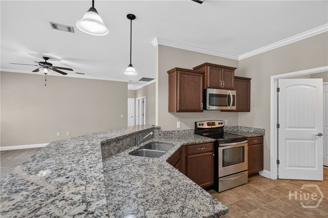 284 Timberland Drive NE, Ludowici, GA 31316