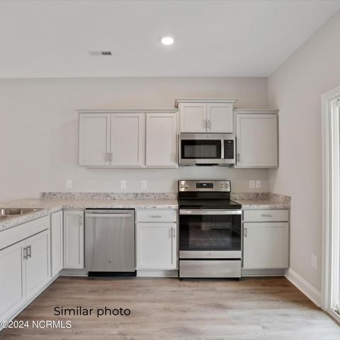 171 Loren Road, Hubert, NC 28539