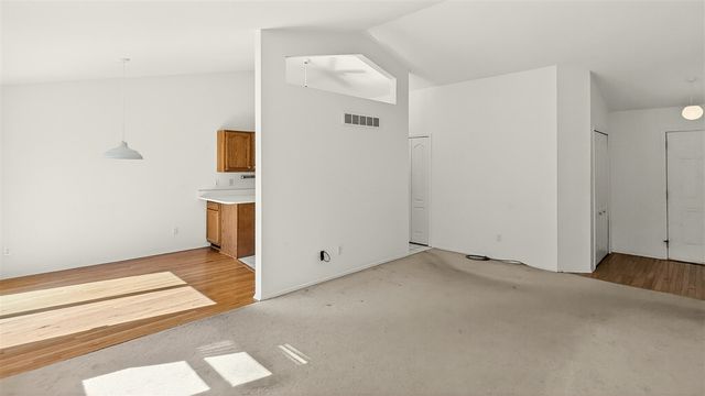 36603 Deerhurst Court 73, Westland, MI 48185