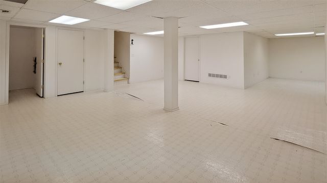 36603 Deerhurst Court 73, Westland, MI 48185