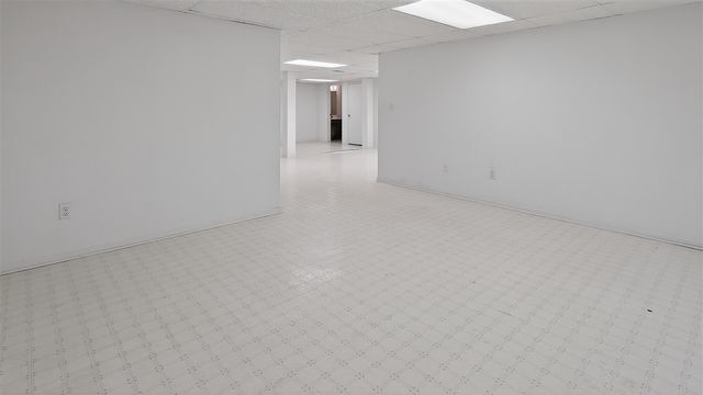 36603 Deerhurst Court 73, Westland, MI 48185