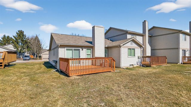 36603 Deerhurst Court 73, Westland, MI 48185