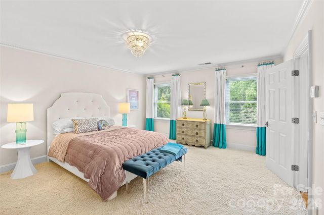 5411 Mirabell Road, Charlotte, NC 28226