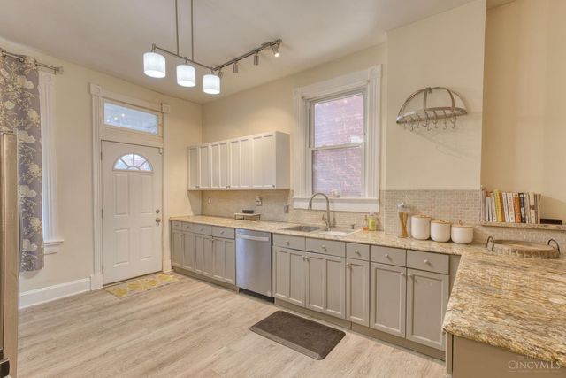 1834 Chase Avenue, Cincinnati, OH 45223