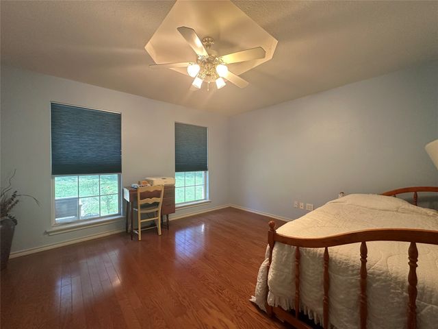 824 Imogene Court, Azle, TX 76020