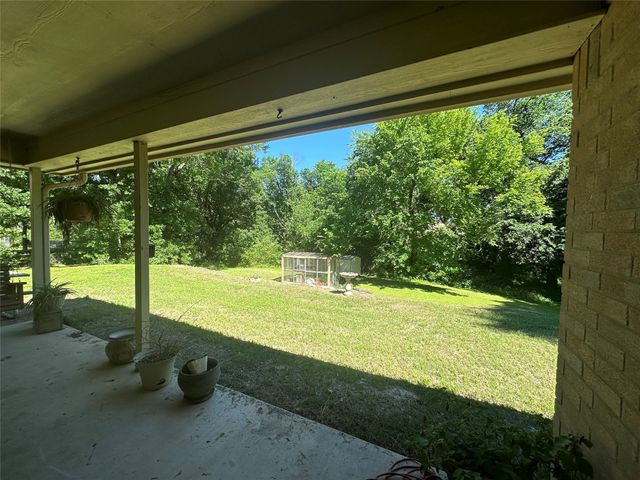 824 Imogene Court, Azle, TX 76020