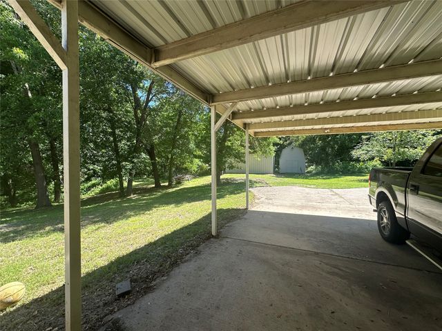 824 Imogene Court, Azle, TX 76020