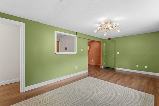 121 English Village Rd Apt 103, Manchester, NH 03102
