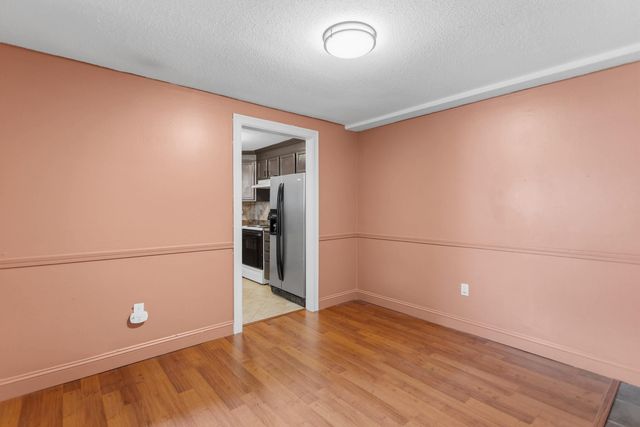 121 English Village Rd Apt 103, Manchester, NH 03102