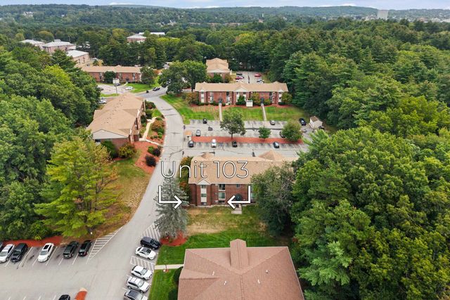 121 English Village Rd Apt 103, Manchester, NH 03102