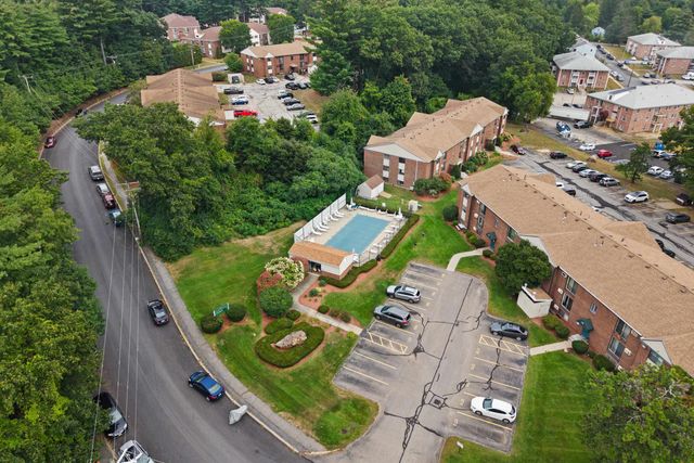 121 English Village Rd Apt 103, Manchester, NH 03102