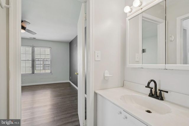 104-B SUMAC CT, Mount Laurel, NJ 08054