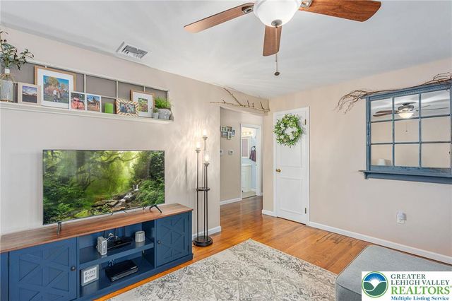 928 Gall Road, Plainfield Twp, PA 18040