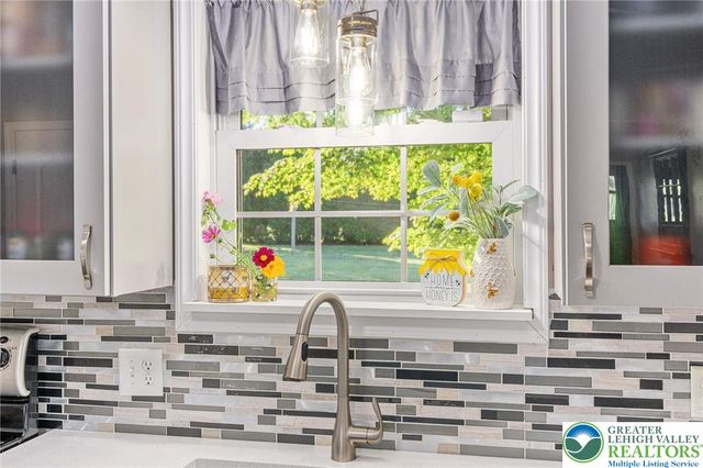 928 Gall Road, Plainfield Twp, PA 18040